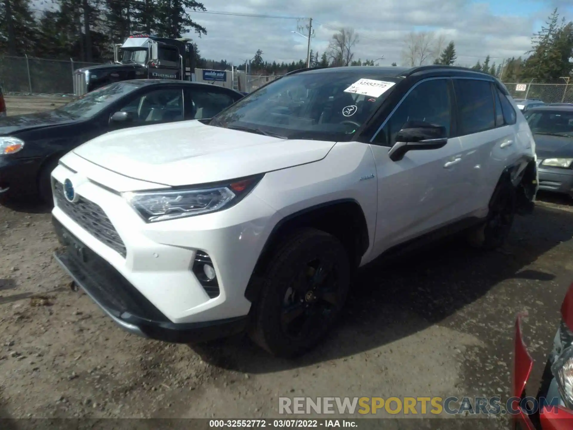 2 Photograph of a damaged car 4T3E6RFV1MU032890 TOYOTA RAV4 2021