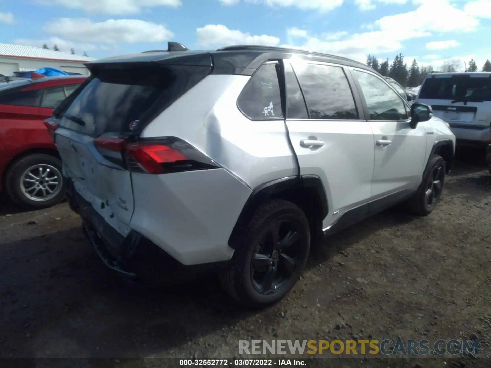 4 Photograph of a damaged car 4T3E6RFV1MU032890 TOYOTA RAV4 2021