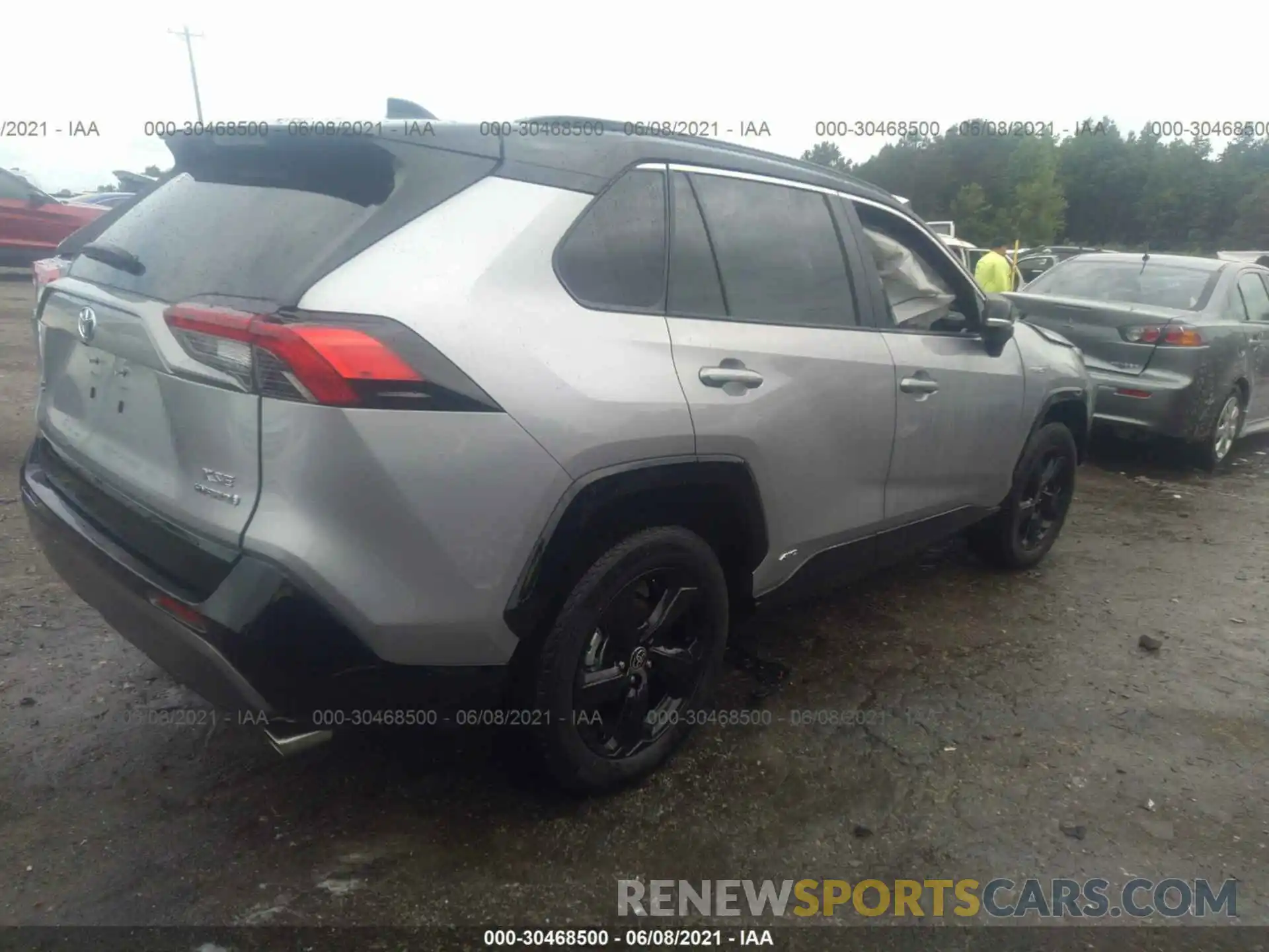 4 Photograph of a damaged car 4T3E6RFV1MU035398 TOYOTA RAV4 2021