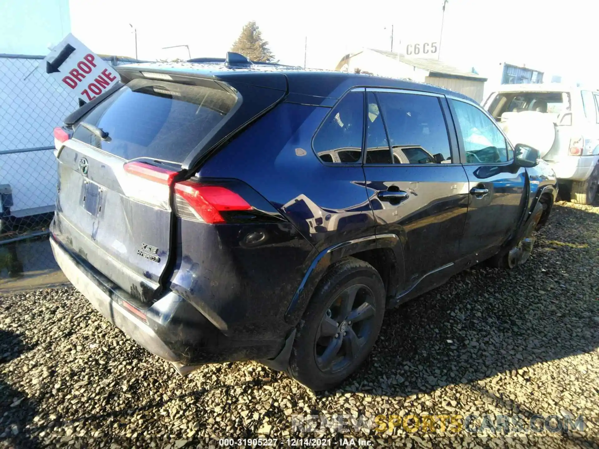 4 Photograph of a damaged car 4T3E6RFV2MU008923 TOYOTA RAV4 2021