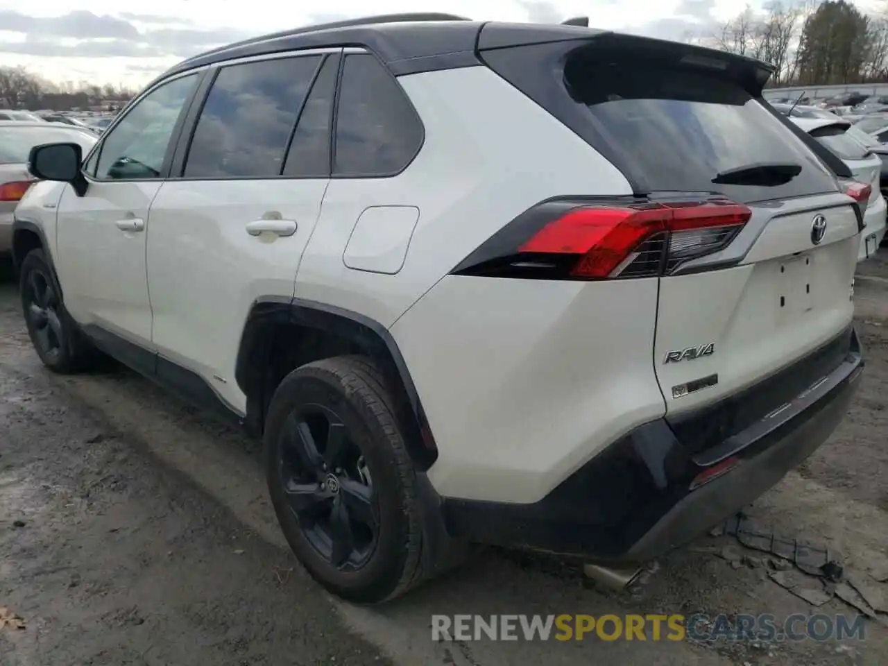 3 Photograph of a damaged car 4T3E6RFV2MU029772 TOYOTA RAV4 2021