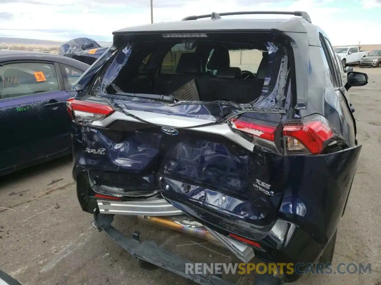 9 Photograph of a damaged car 4T3E6RFV2MU044482 TOYOTA RAV4 2021