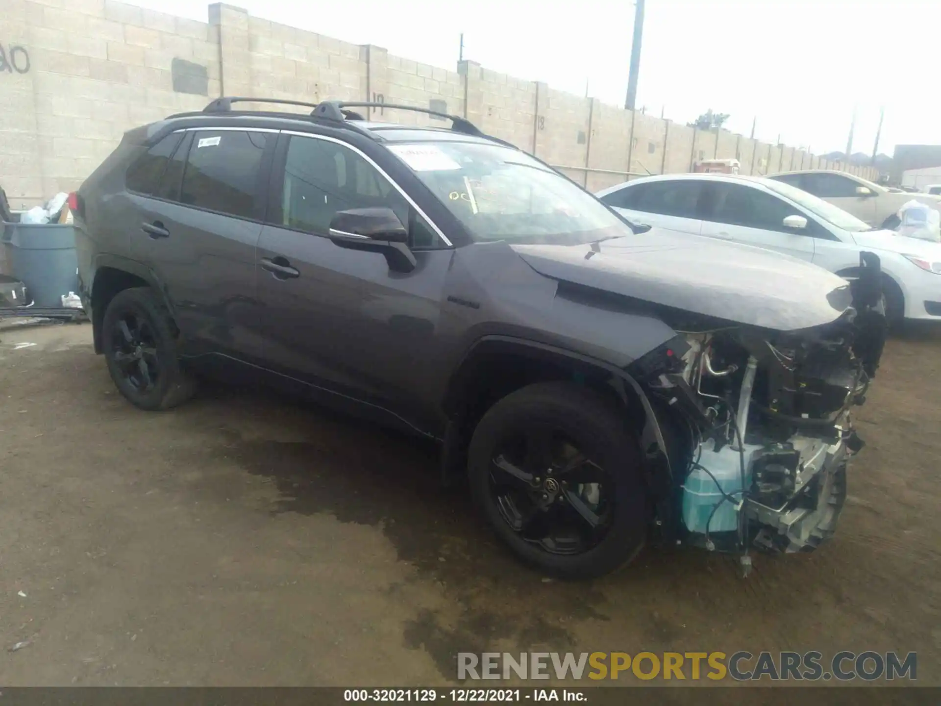 1 Photograph of a damaged car 4T3E6RFV3MU056205 TOYOTA RAV4 2021