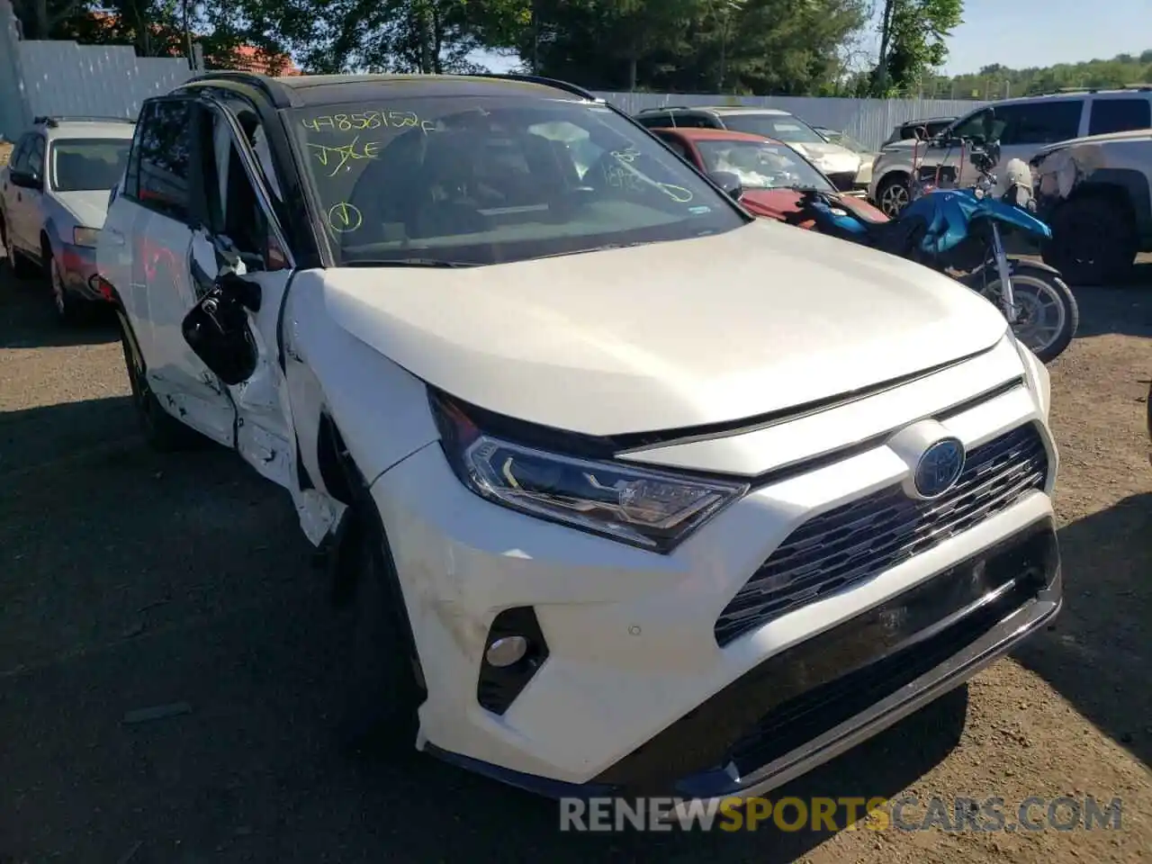 1 Photograph of a damaged car 4T3E6RFV4MU015629 TOYOTA RAV4 2021