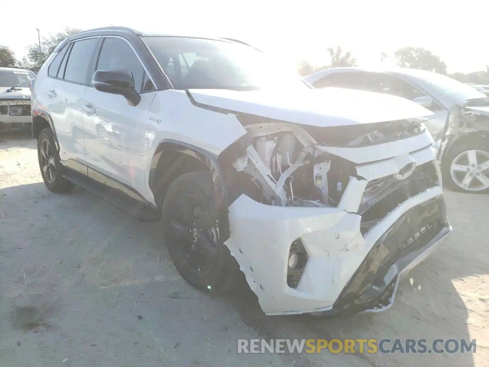 1 Photograph of a damaged car 4T3E6RFV4MU020068 TOYOTA RAV4 2021