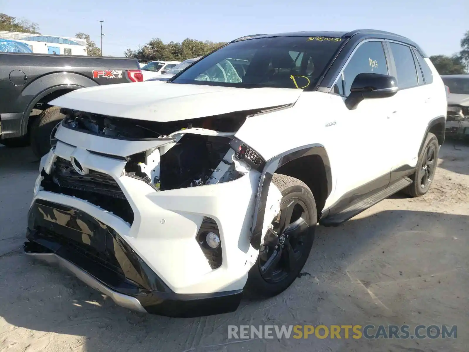 2 Photograph of a damaged car 4T3E6RFV4MU020068 TOYOTA RAV4 2021