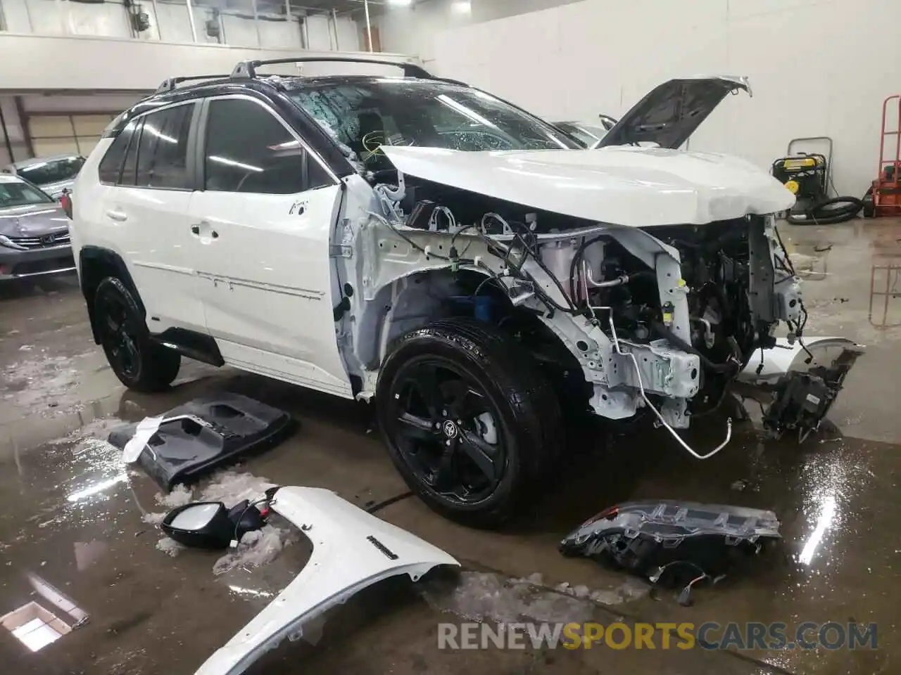 1 Photograph of a damaged car 4T3E6RFV4MU048081 TOYOTA RAV4 2021