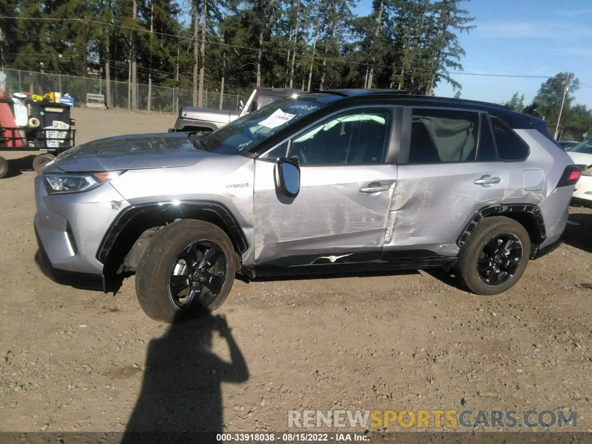 6 Photograph of a damaged car 4T3E6RFV4MU055810 TOYOTA RAV4 2021