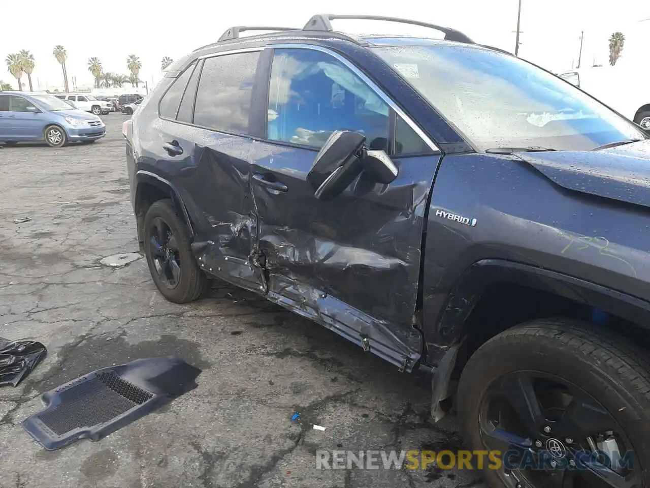 9 Photograph of a damaged car 4T3E6RFV5MU050051 TOYOTA RAV4 2021