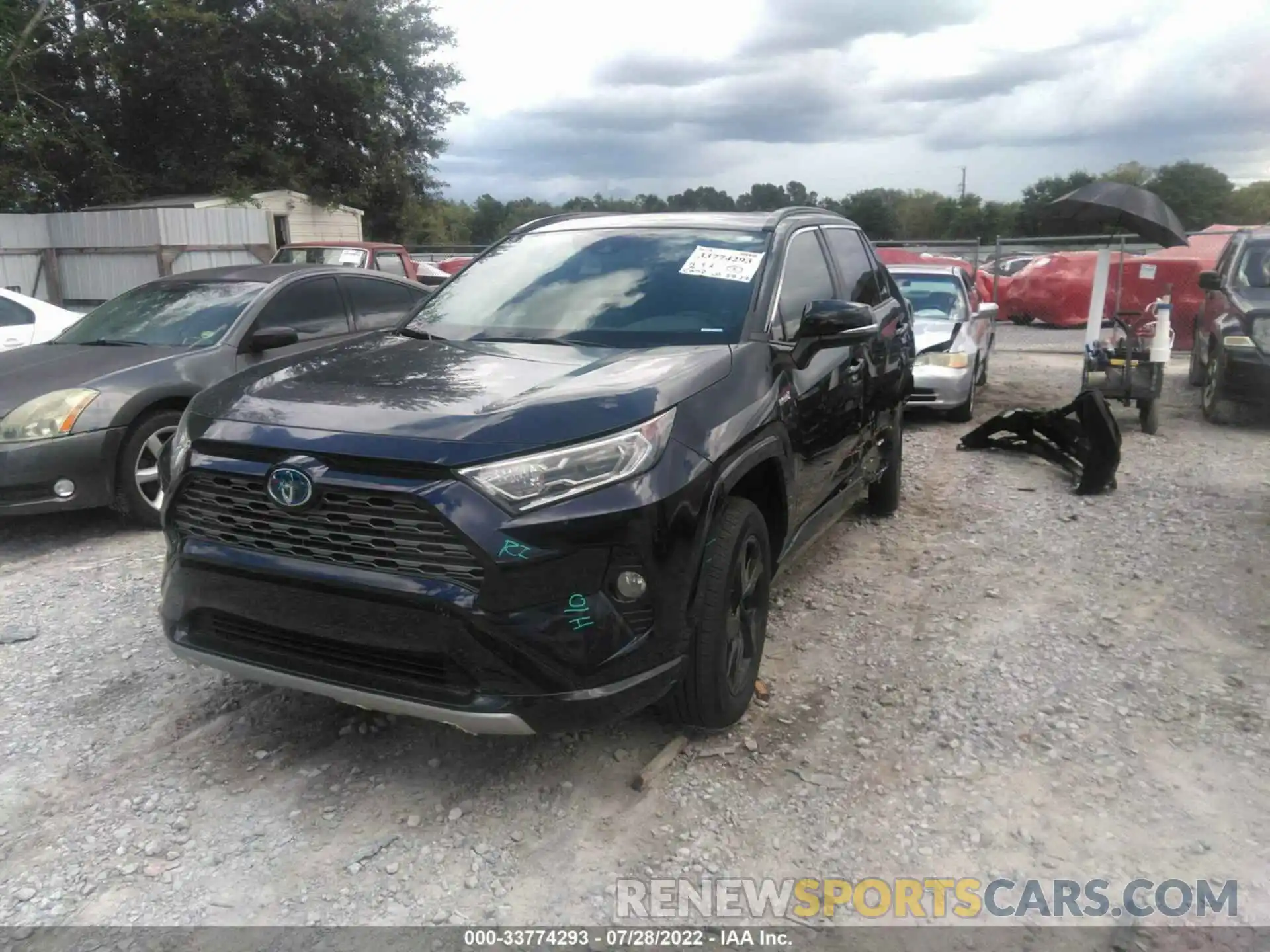 2 Photograph of a damaged car 4T3E6RFV5MU050440 TOYOTA RAV4 2021