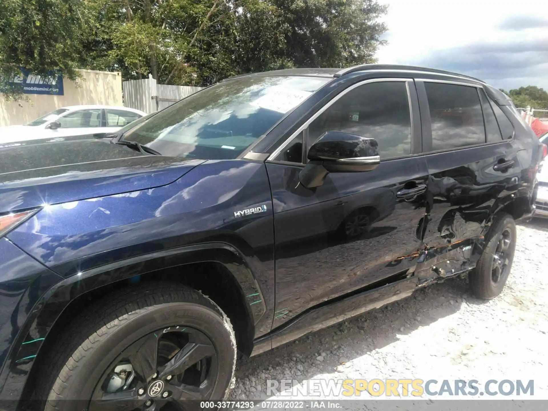 6 Photograph of a damaged car 4T3E6RFV5MU050440 TOYOTA RAV4 2021