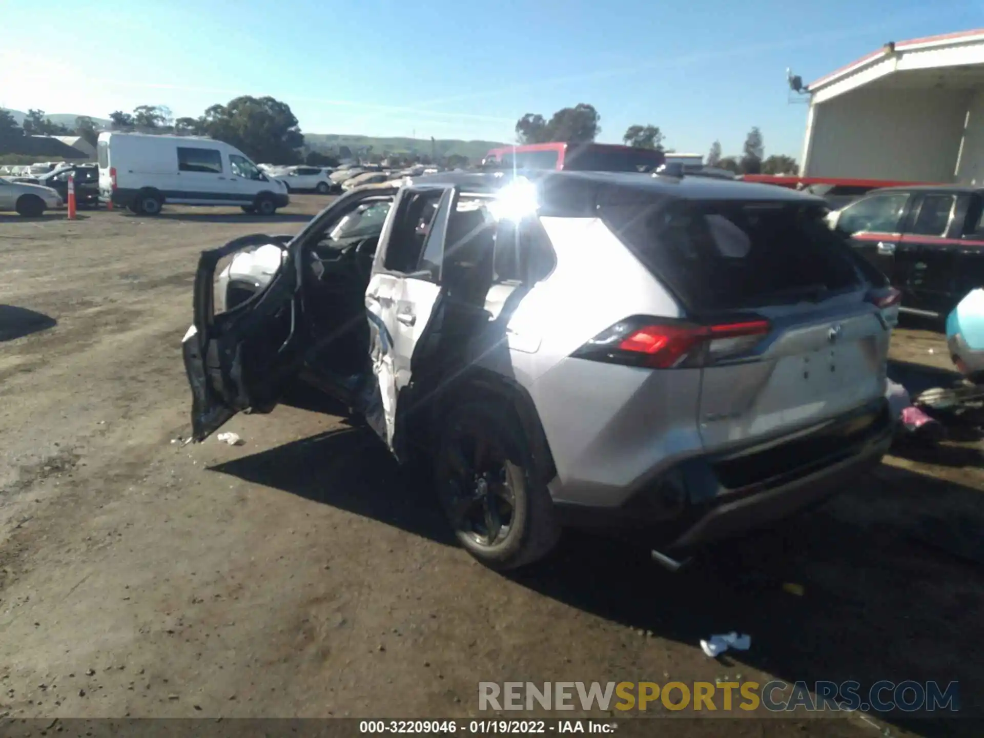 3 Photograph of a damaged car 4T3E6RFV6MU010769 TOYOTA RAV4 2021