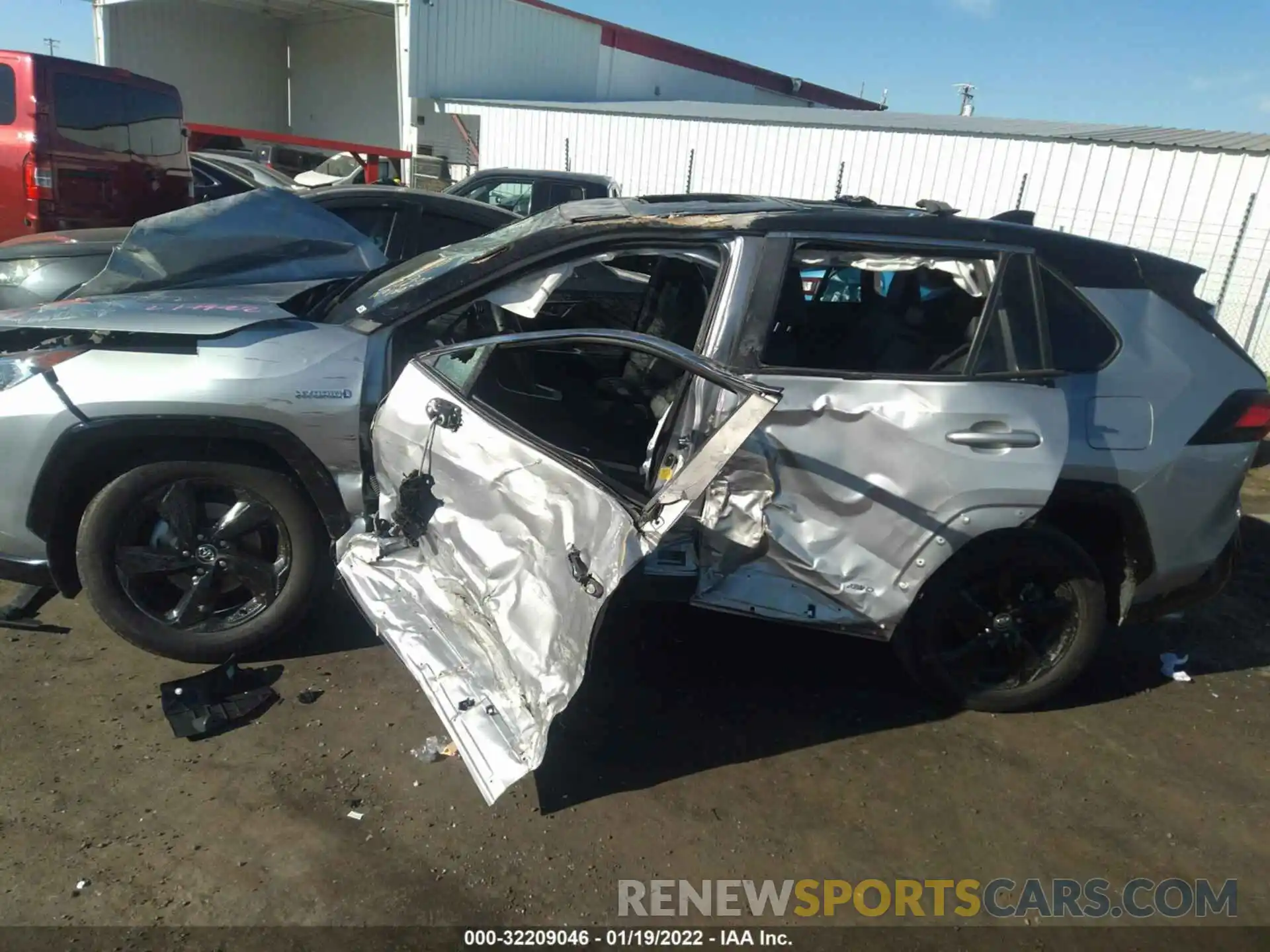 6 Photograph of a damaged car 4T3E6RFV6MU010769 TOYOTA RAV4 2021