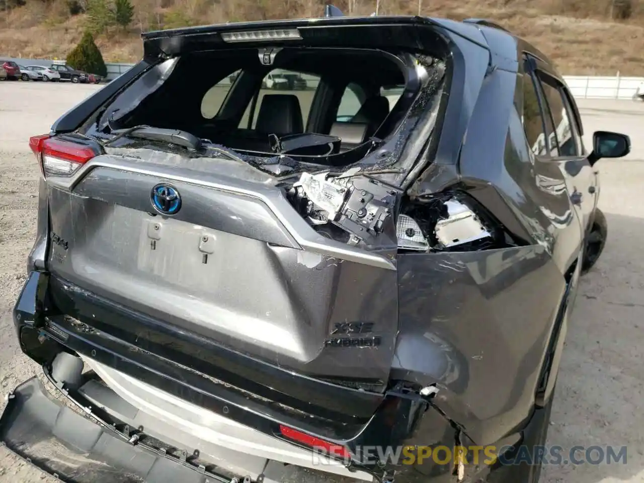 9 Photograph of a damaged car 4T3E6RFV6MU019455 TOYOTA RAV4 2021