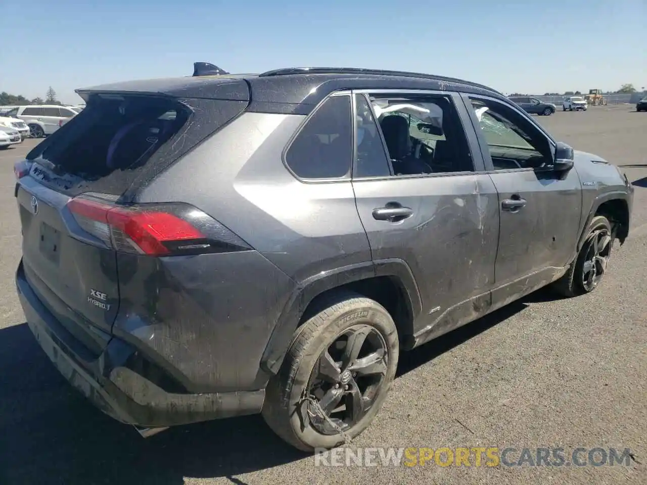 4 Photograph of a damaged car 4T3E6RFV7MU009615 TOYOTA RAV4 2021