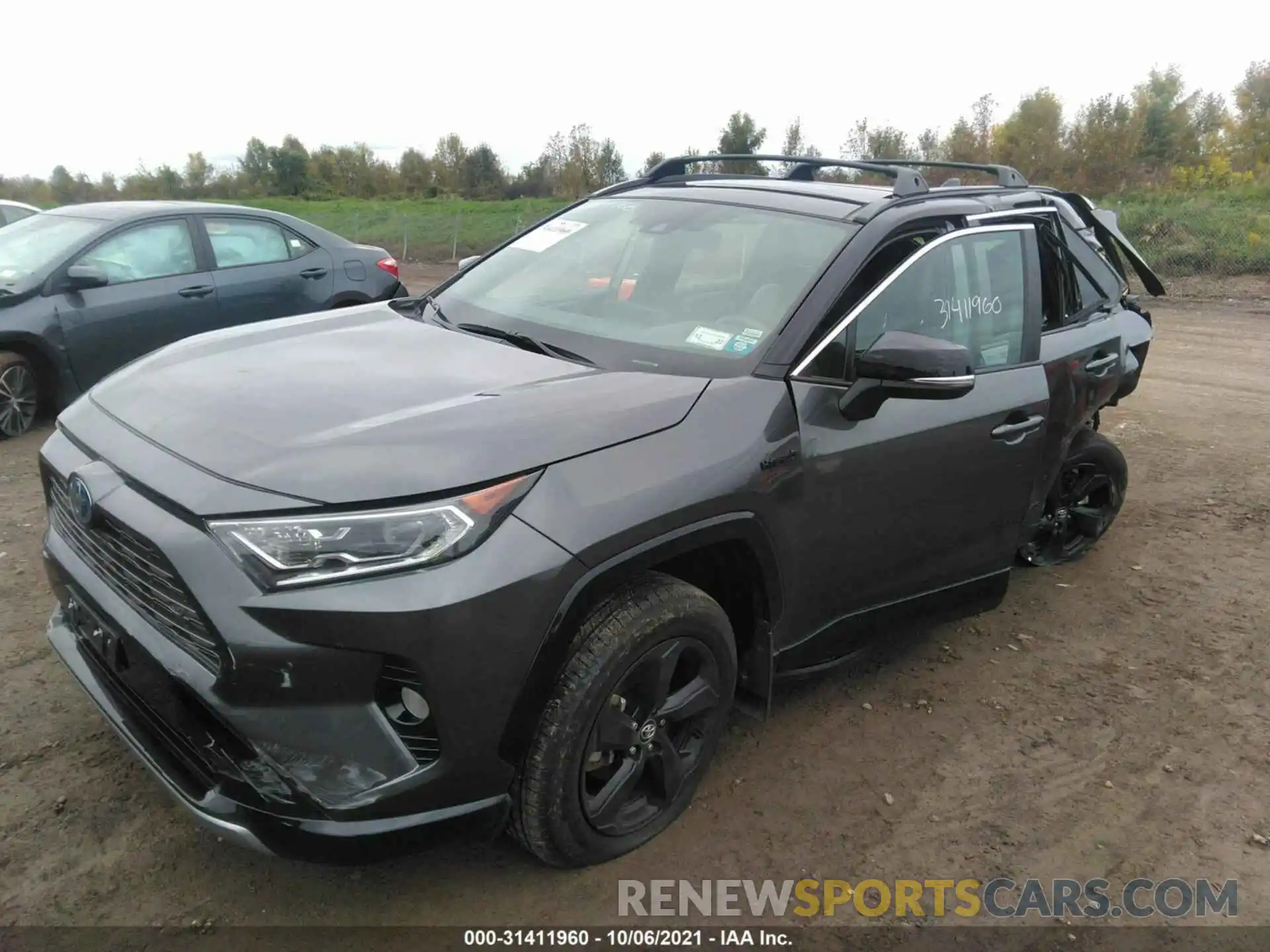 2 Photograph of a damaged car 4T3E6RFV7MU014216 TOYOTA RAV4 2021