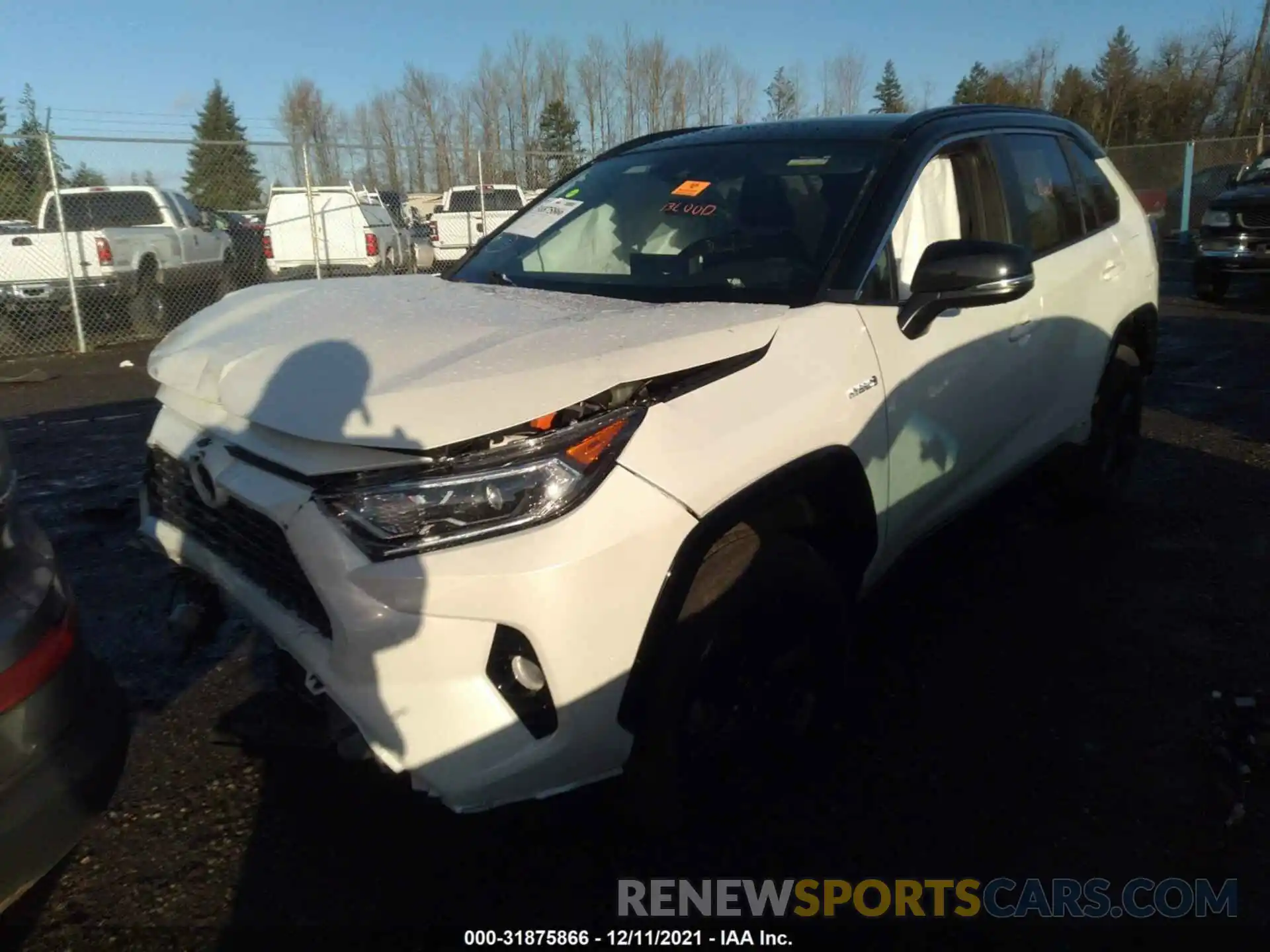 2 Photograph of a damaged car 4T3E6RFV7MU032537 TOYOTA RAV4 2021