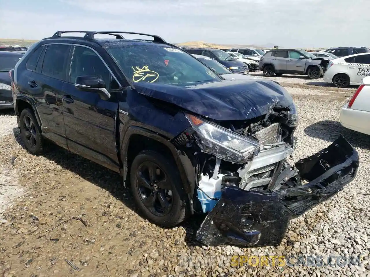 1 Photograph of a damaged car 4T3E6RFV7MU039083 TOYOTA RAV4 2021