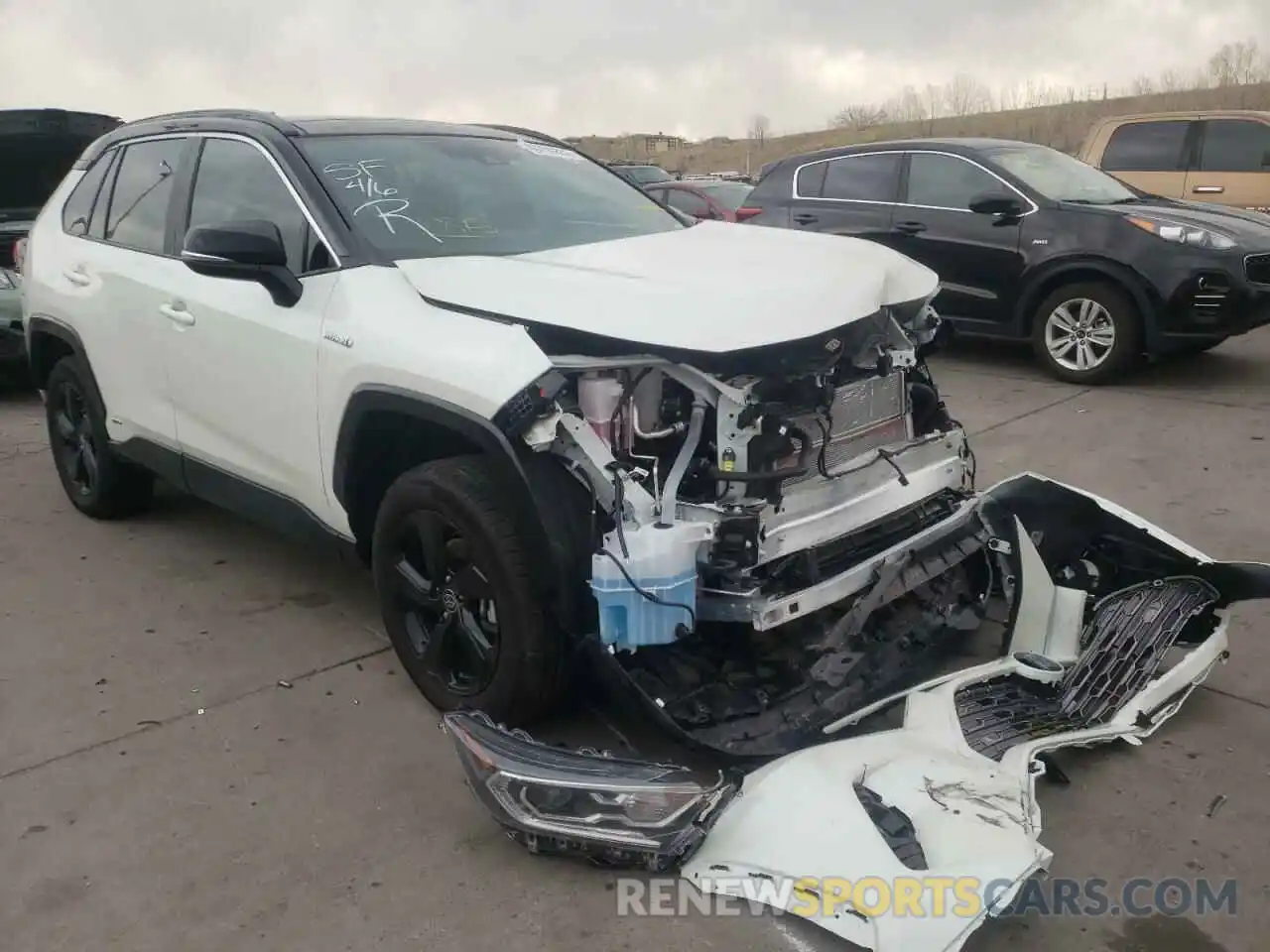 1 Photograph of a damaged car 4T3E6RFV7MU045434 TOYOTA RAV4 2021