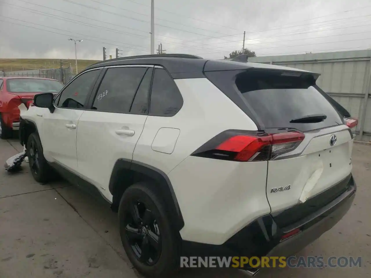 3 Фотография поврежденного автомобиля 4T3E6RFV7MU045434 TOYOTA RAV4 2021