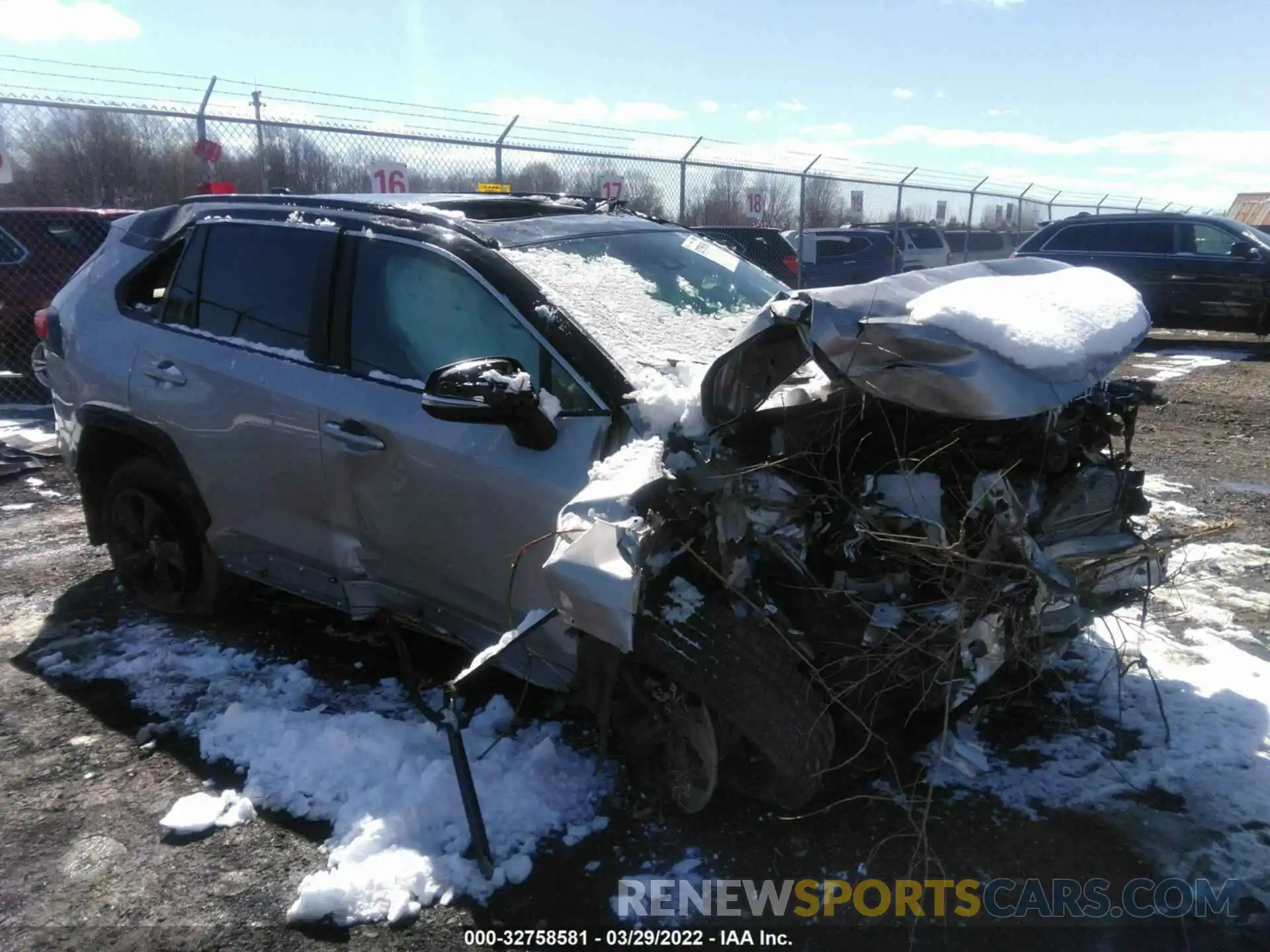 1 Photograph of a damaged car 4T3E6RFV7MU052027 TOYOTA RAV4 2021