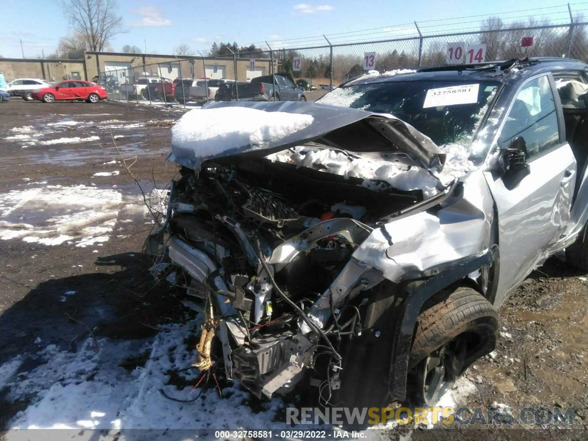 6 Photograph of a damaged car 4T3E6RFV7MU052027 TOYOTA RAV4 2021