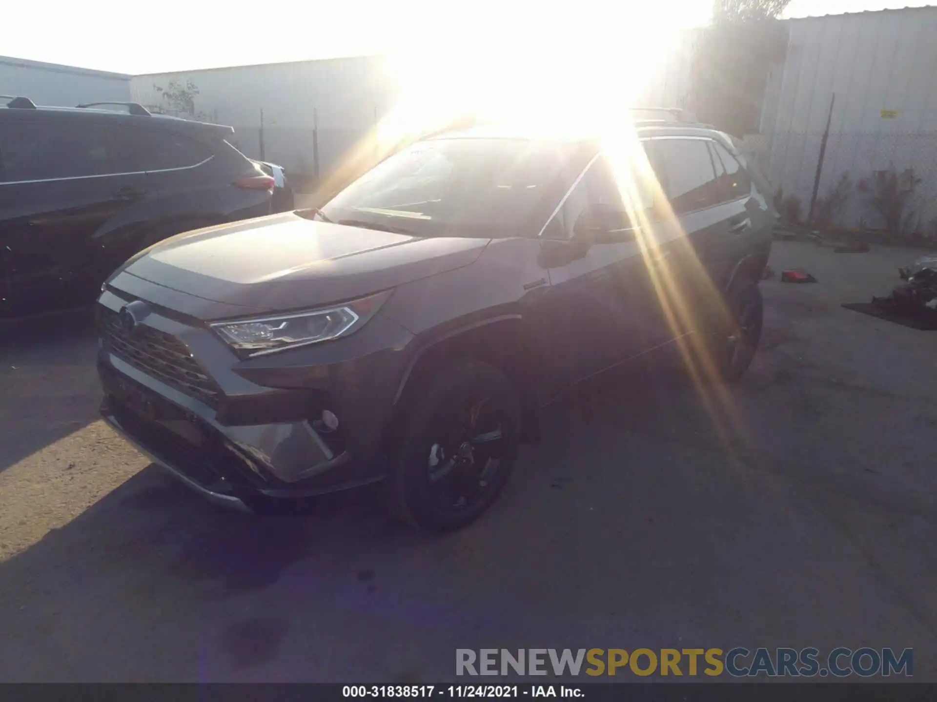 2 Фотография поврежденного автомобиля 4T3E6RFV8MU038296 TOYOTA RAV4 2021