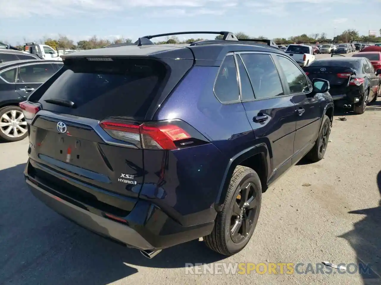 4 Photograph of a damaged car 4T3E6RFV8MU040114 TOYOTA RAV4 2021