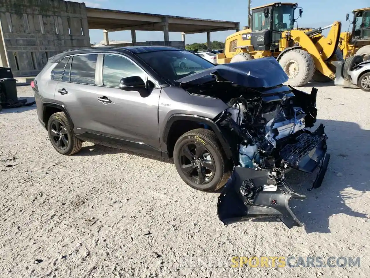 1 Photograph of a damaged car 4T3E6RFV8MU060945 TOYOTA RAV4 2021