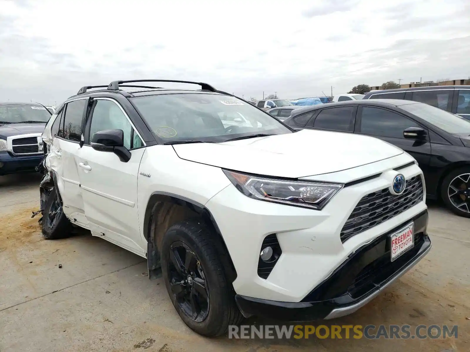 1 Фотография поврежденного автомобиля 4T3E6RFV9MU007574 TOYOTA RAV4 2021