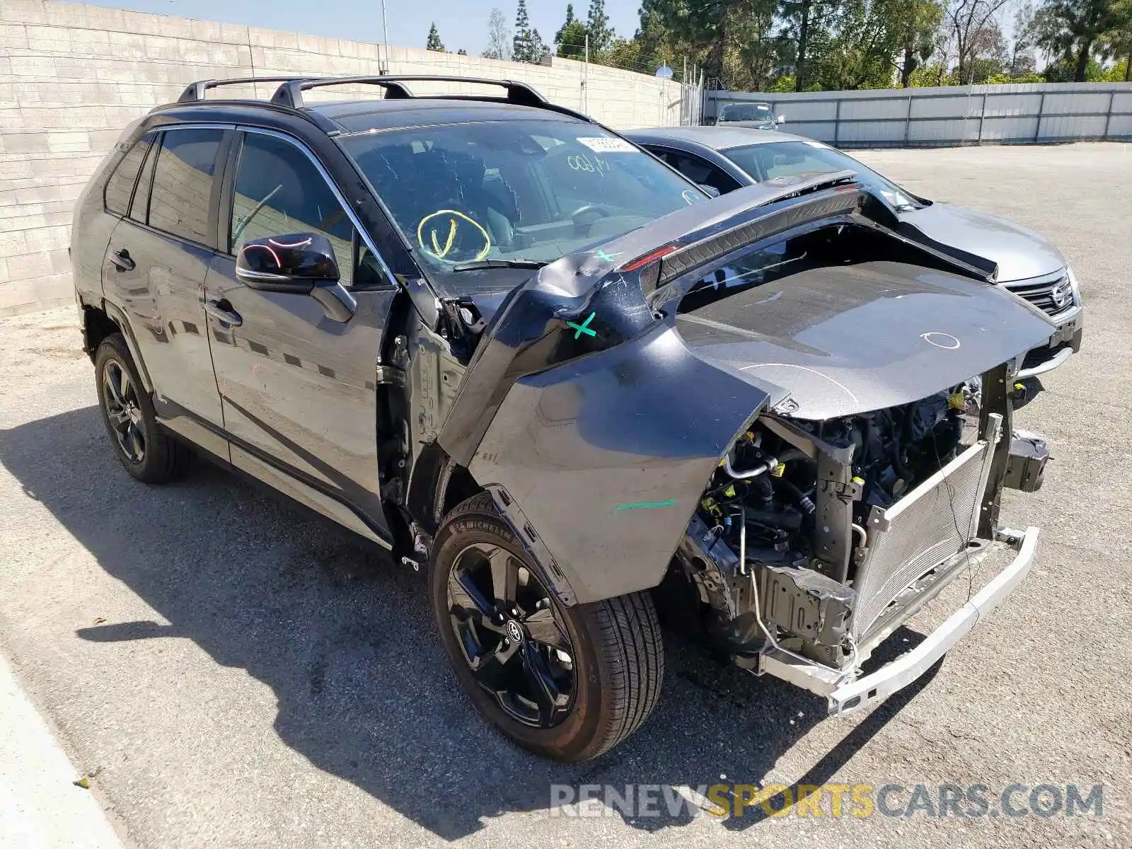 1 Photograph of a damaged car 4T3E6RFV9MU008627 TOYOTA RAV4 2021