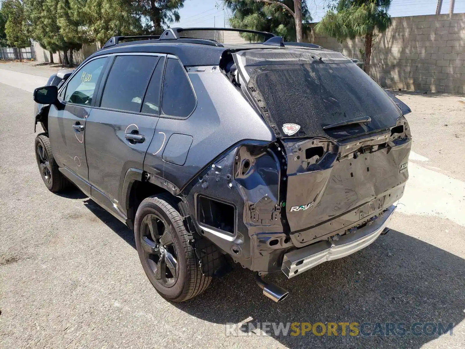 3 Photograph of a damaged car 4T3E6RFV9MU008627 TOYOTA RAV4 2021