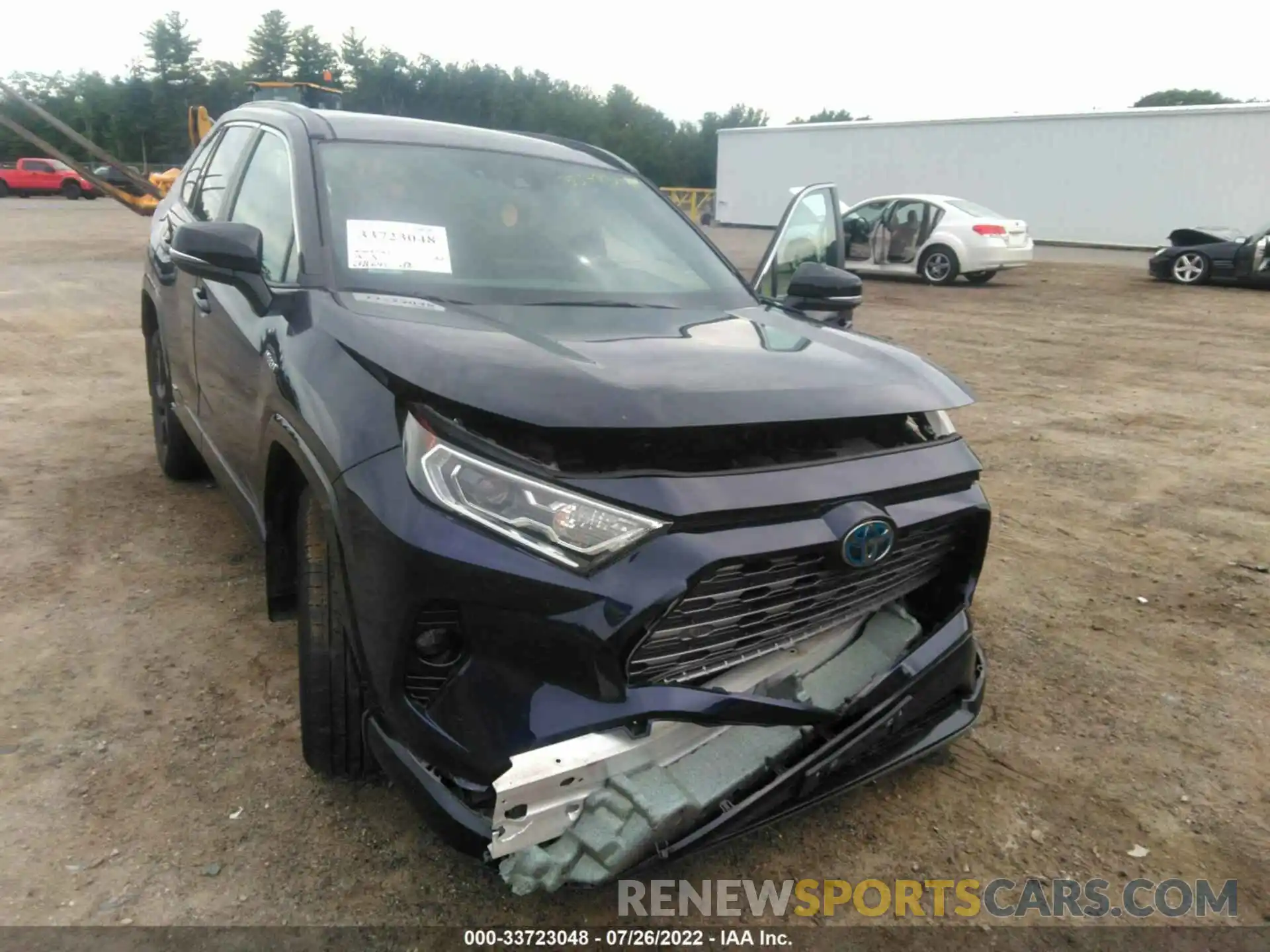 12 Photograph of a damaged car 4T3E6RFV9MU025864 TOYOTA RAV4 2021