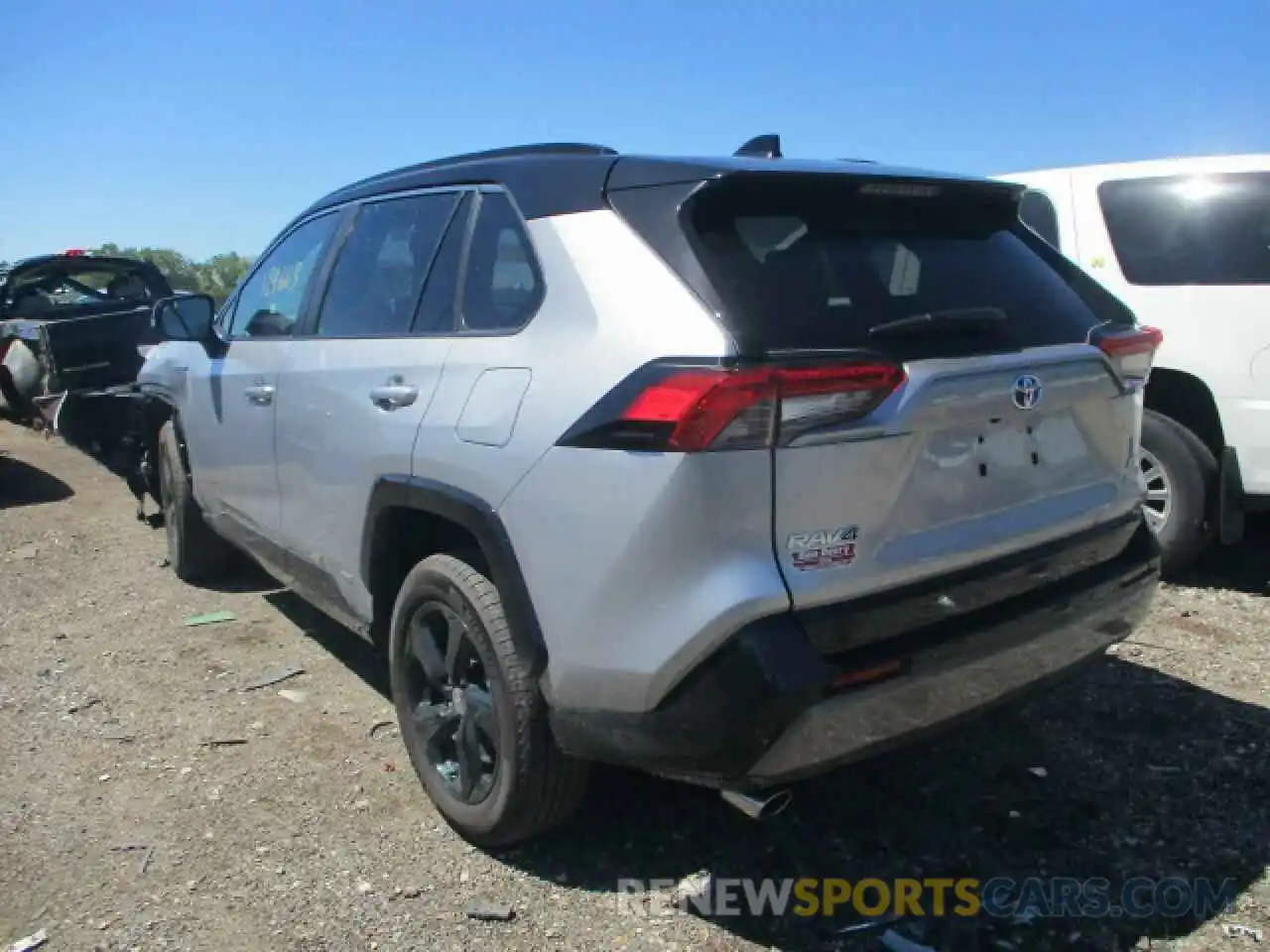 3 Photograph of a damaged car 4T3E6RFV9MU032815 TOYOTA RAV4 2021