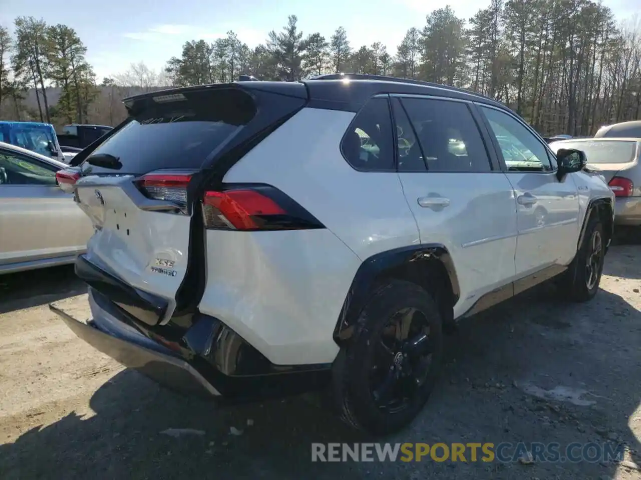 4 Photograph of a damaged car 4T3E6RFV9MU048075 TOYOTA RAV4 2021