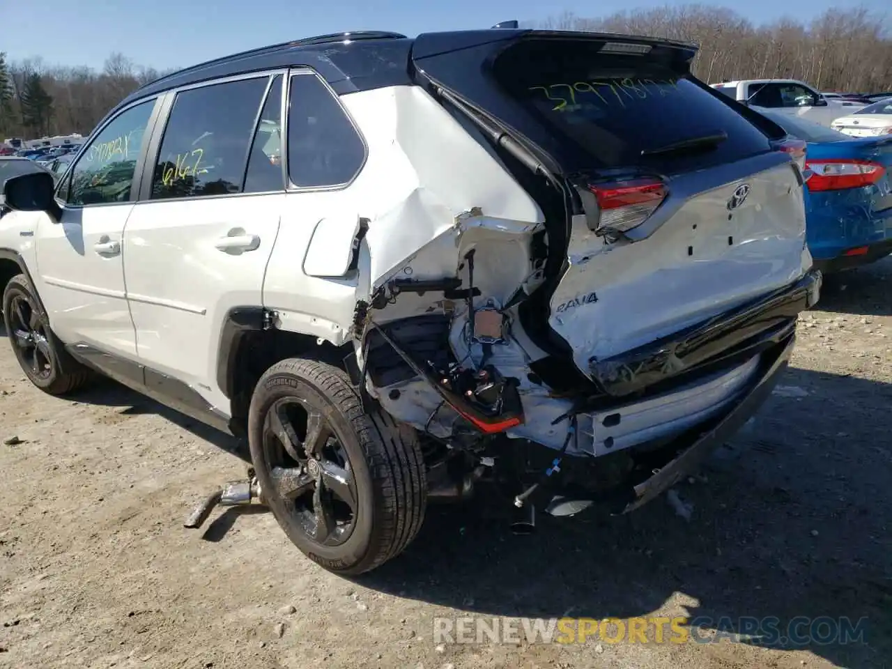 9 Photograph of a damaged car 4T3E6RFV9MU048075 TOYOTA RAV4 2021