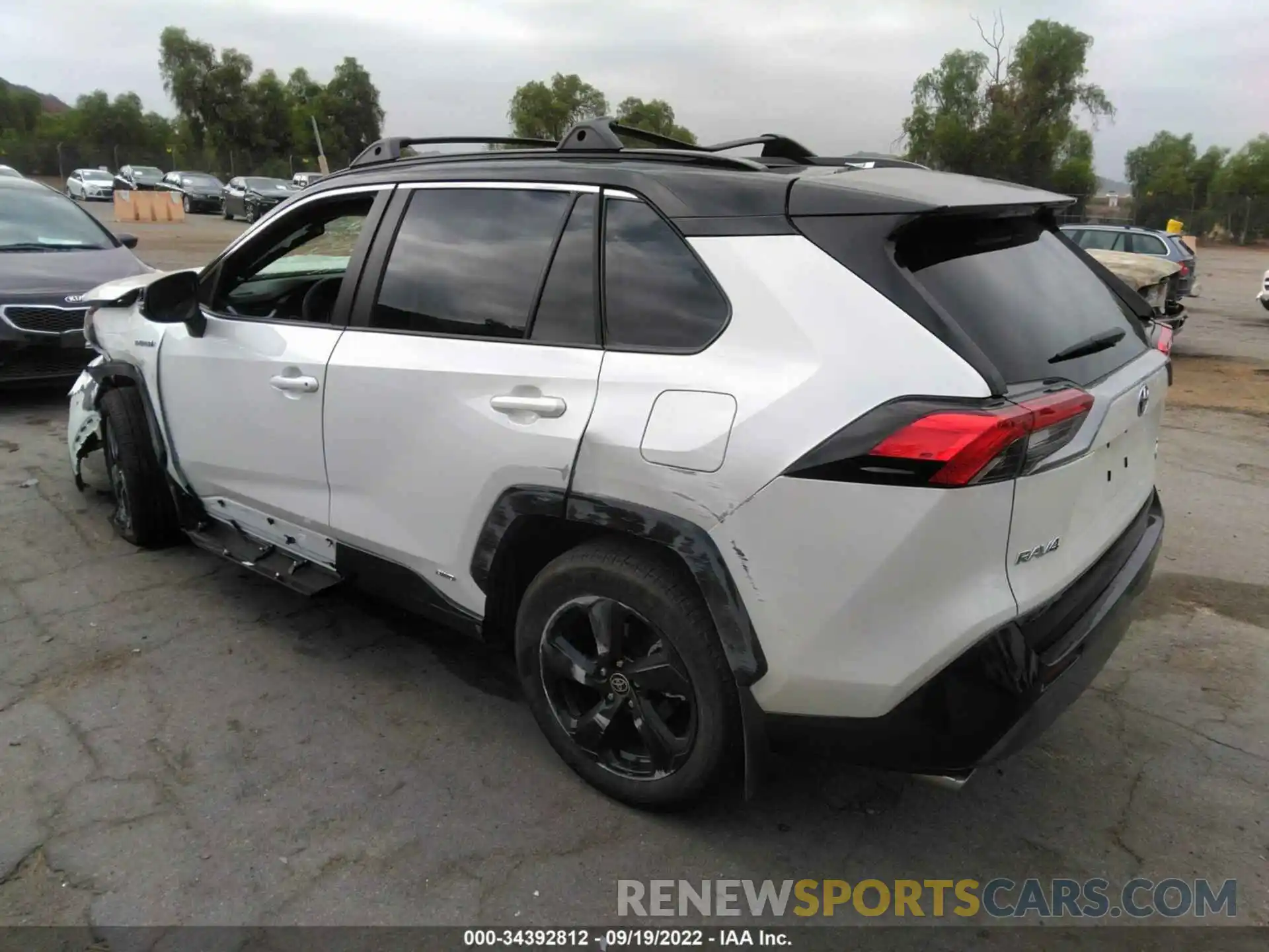 3 Photograph of a damaged car 4T3E6RFV9MU050750 TOYOTA RAV4 2021