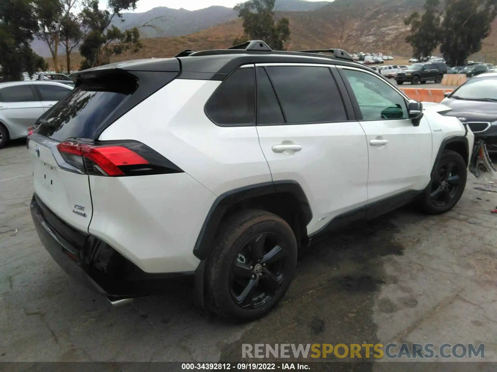 4 Photograph of a damaged car 4T3E6RFV9MU050750 TOYOTA RAV4 2021