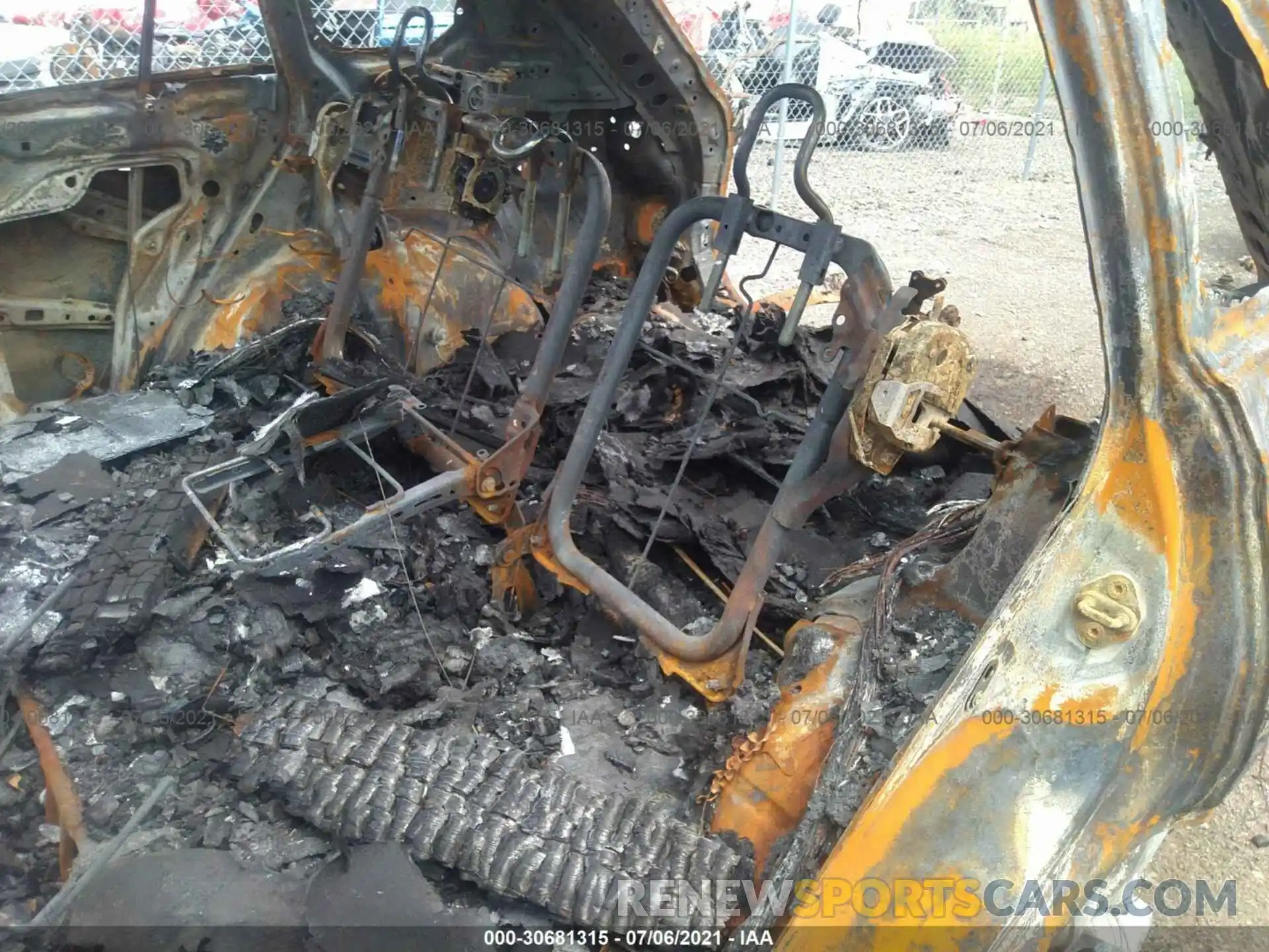 8 Photograph of a damaged car 4T3E6RFVXMU014131 TOYOTA RAV4 2021