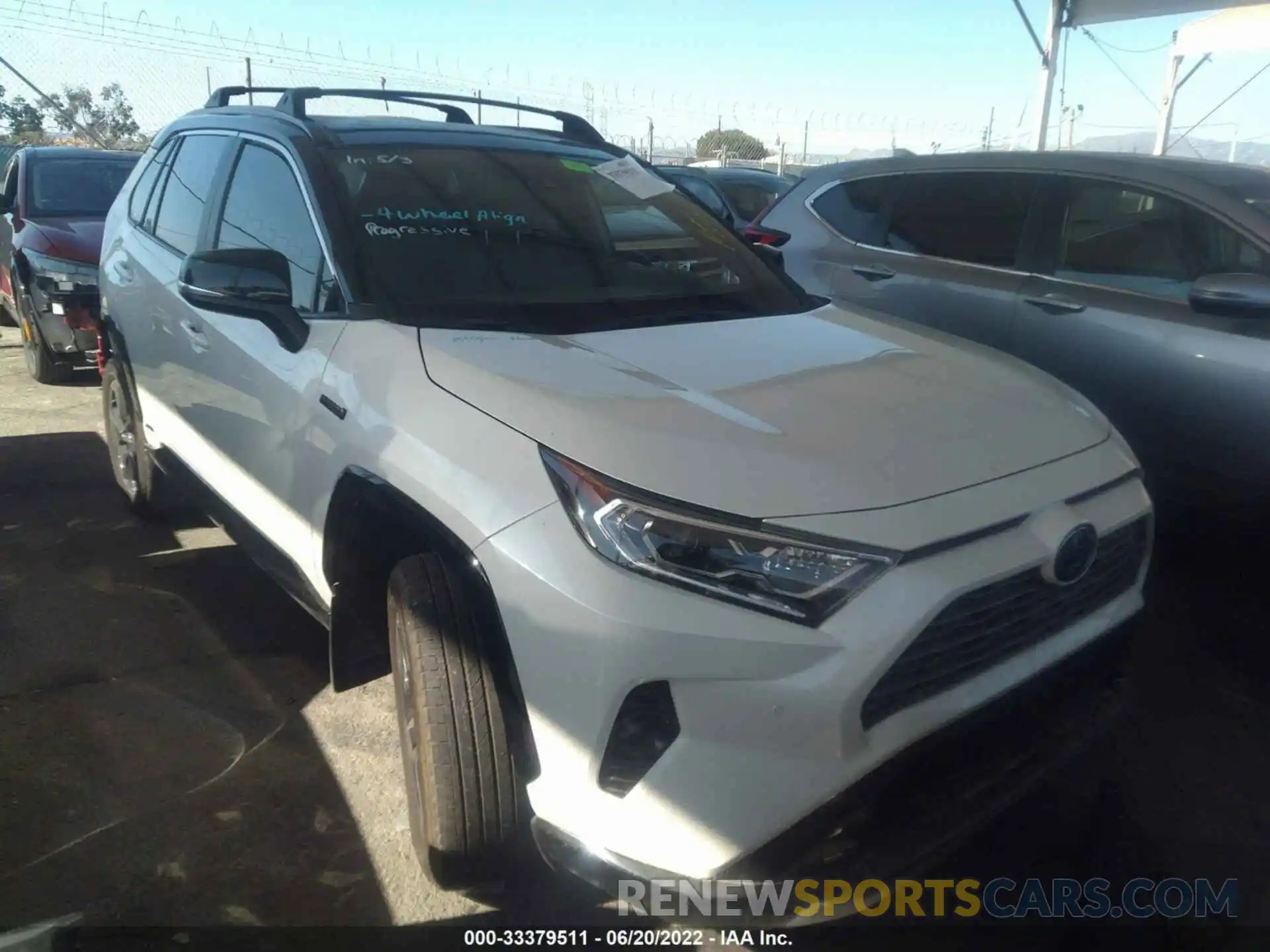 1 Photograph of a damaged car 4T3E6RFVXMU021600 TOYOTA RAV4 2021