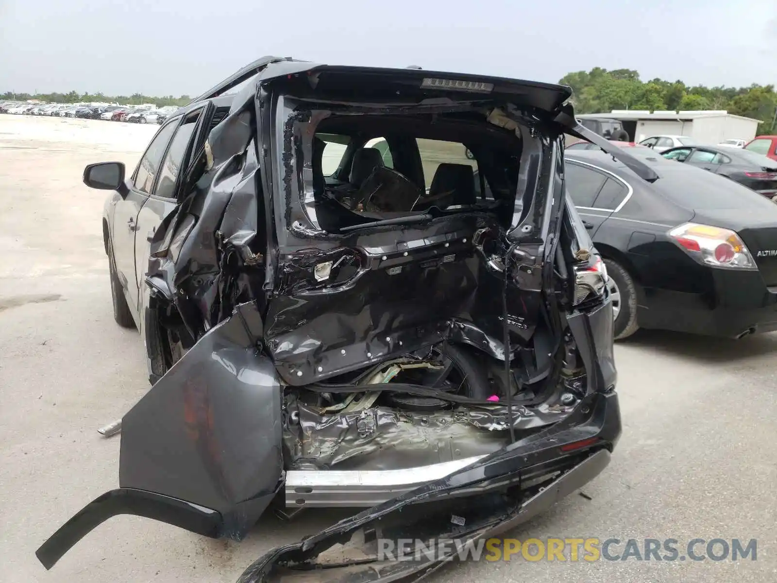 9 Photograph of a damaged car 4T3E6RFVXMU039126 TOYOTA RAV4 2021