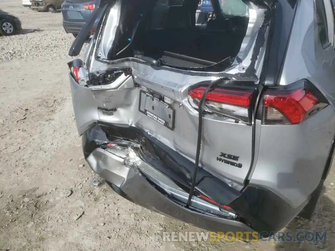 9 Photograph of a damaged car 4T3E6RFVXMU051020 TOYOTA RAV4 2021