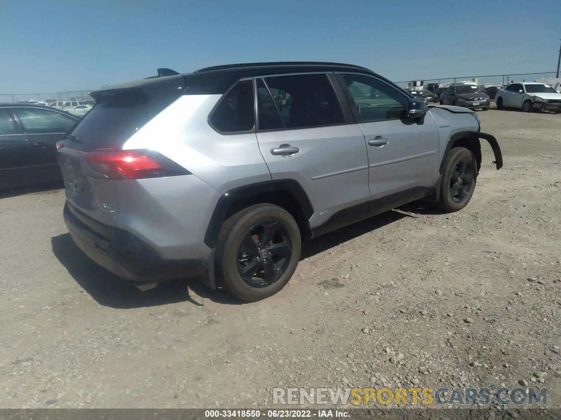 4 Photograph of a damaged car 4T3E6RFVXMU061126 TOYOTA RAV4 2021