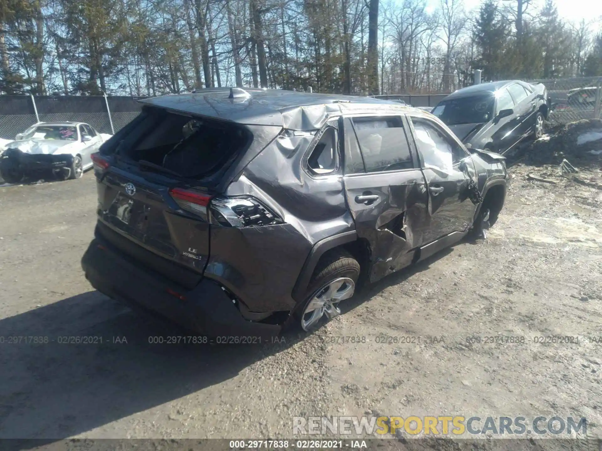 4 Photograph of a damaged car 4T3L6RFV0MU012914 TOYOTA RAV4 2021