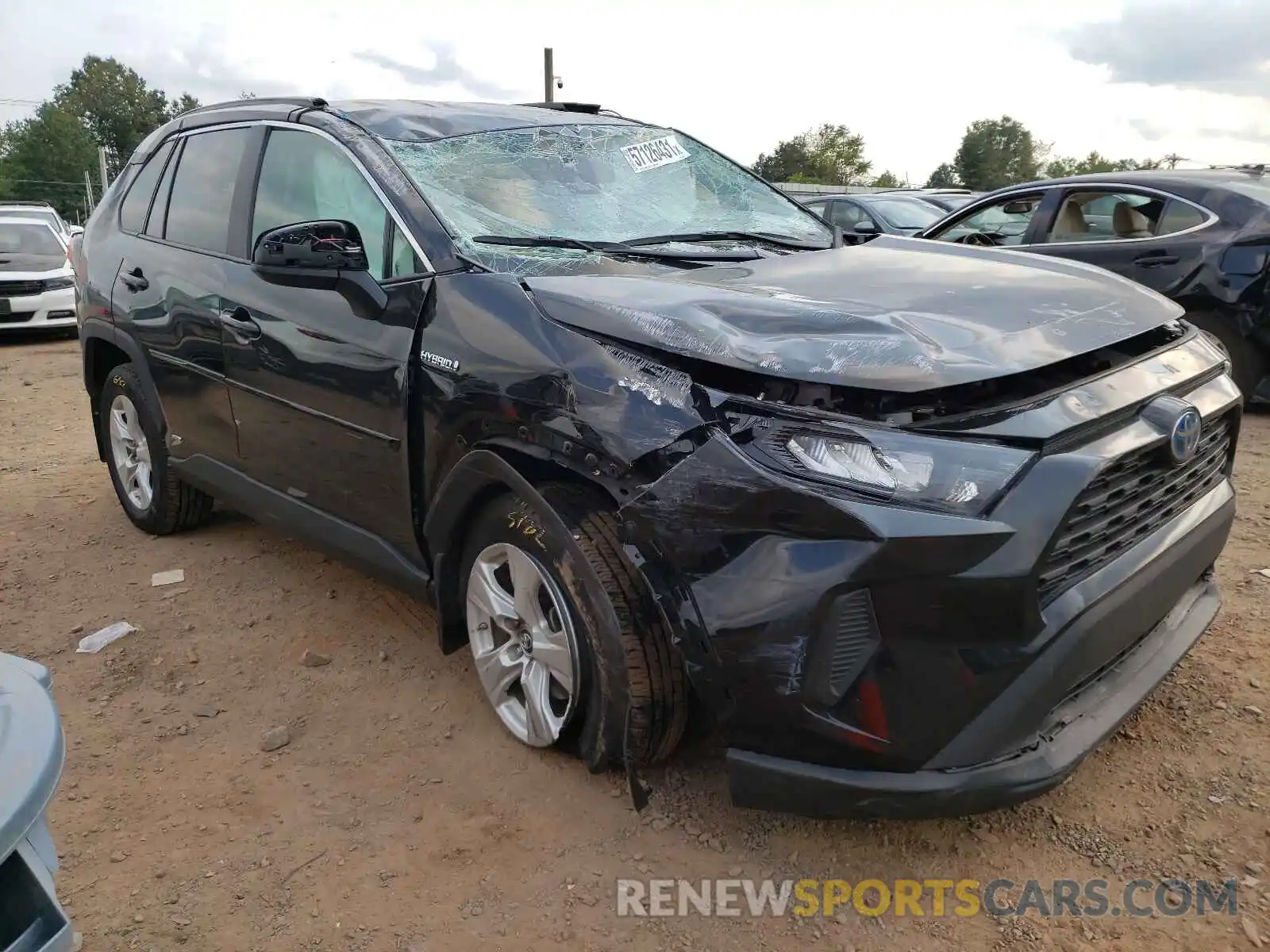 1 Photograph of a damaged car 4T3L6RFV0MU014596 TOYOTA RAV4 2021