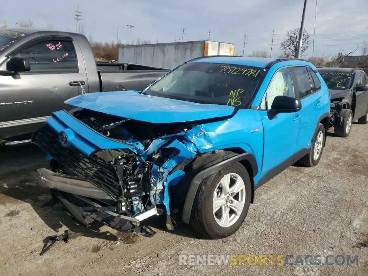 2 Photograph of a damaged car 4T3L6RFV1MU014137 TOYOTA RAV4 2021