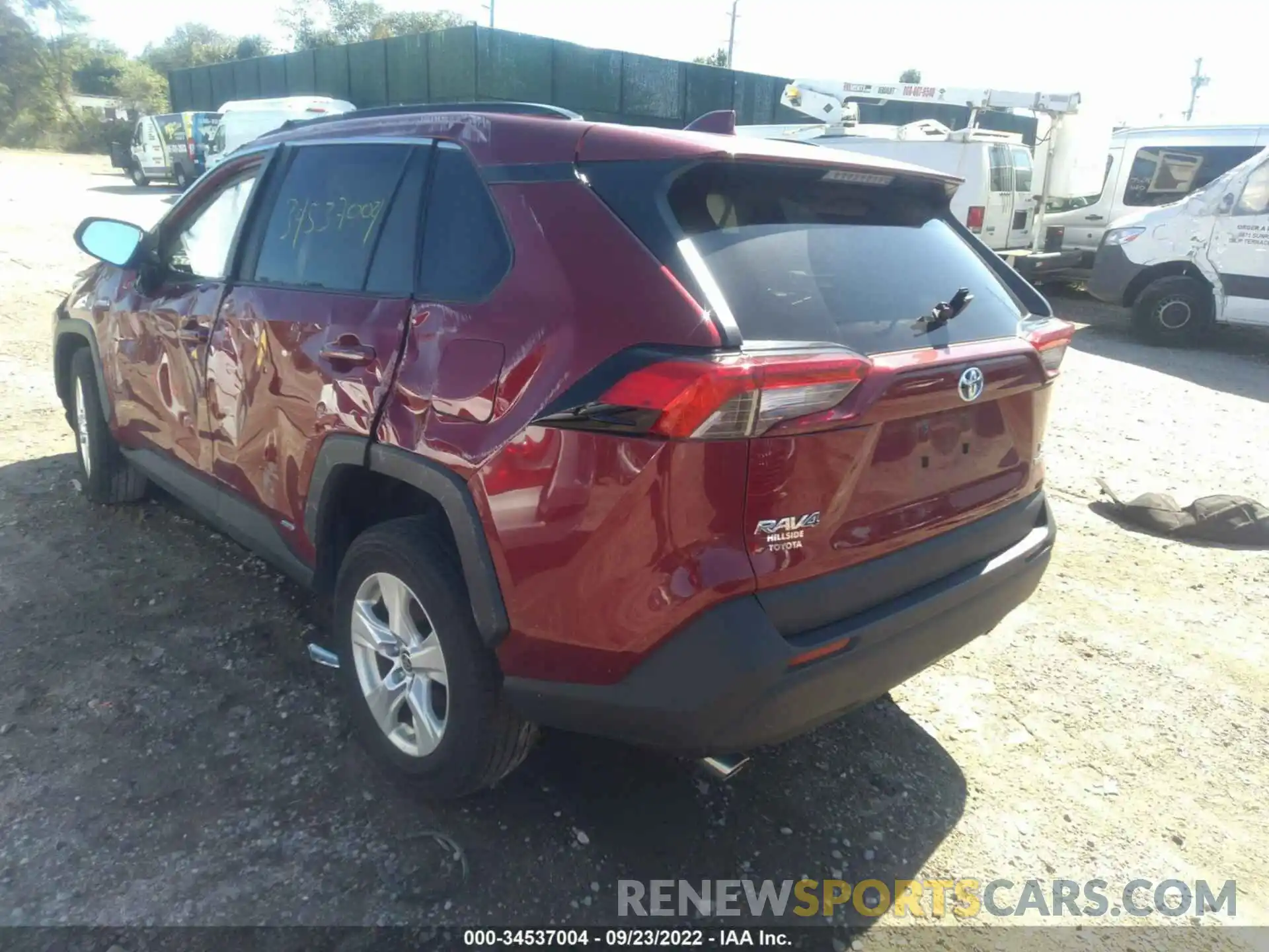 3 Photograph of a damaged car 4T3L6RFV1MU028538 TOYOTA RAV4 2021