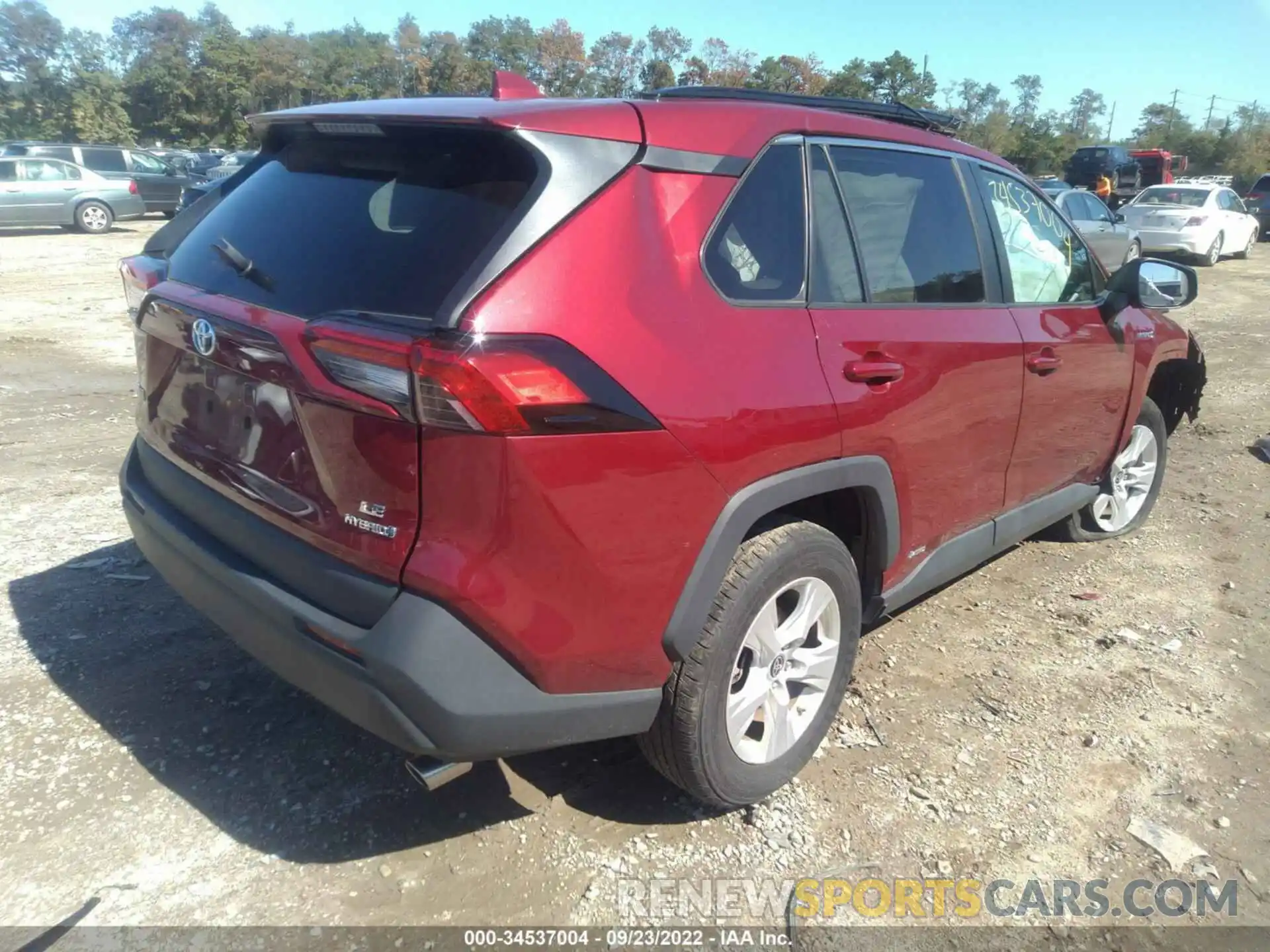 4 Photograph of a damaged car 4T3L6RFV1MU028538 TOYOTA RAV4 2021