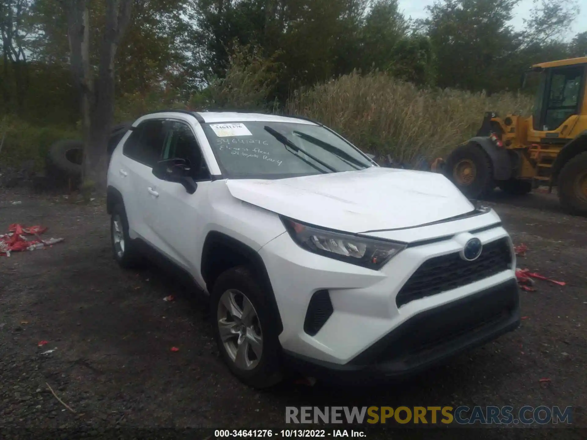 1 Photograph of a damaged car 4T3L6RFV2MU018004 TOYOTA RAV4 2021