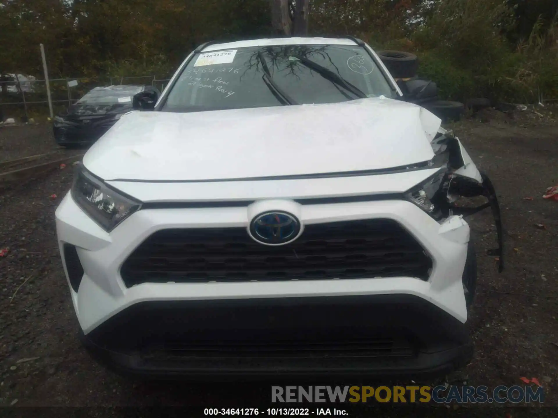 10 Photograph of a damaged car 4T3L6RFV2MU018004 TOYOTA RAV4 2021